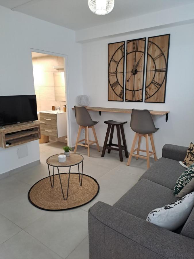 Appartement Cosy, T2 Situe En Centre Ville De Saint-Pierre 外观 照片
