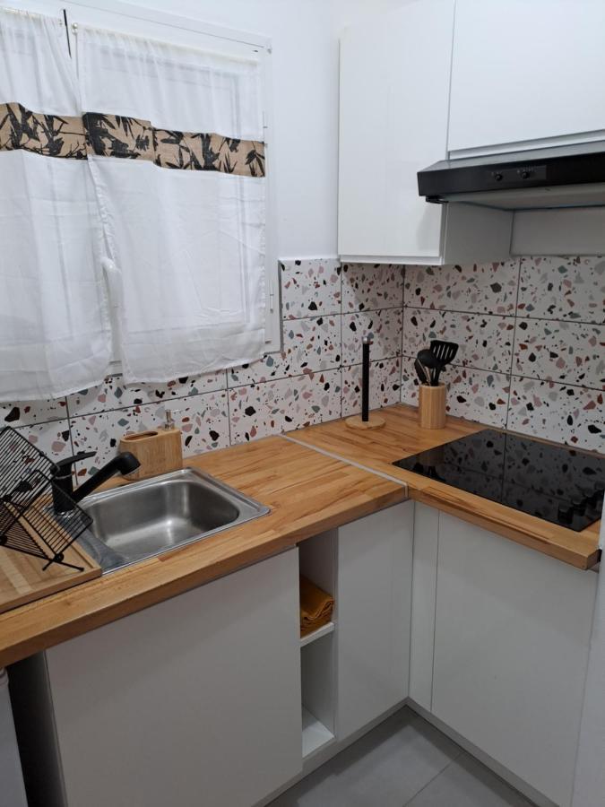 Appartement Cosy, T2 Situe En Centre Ville De Saint-Pierre 外观 照片